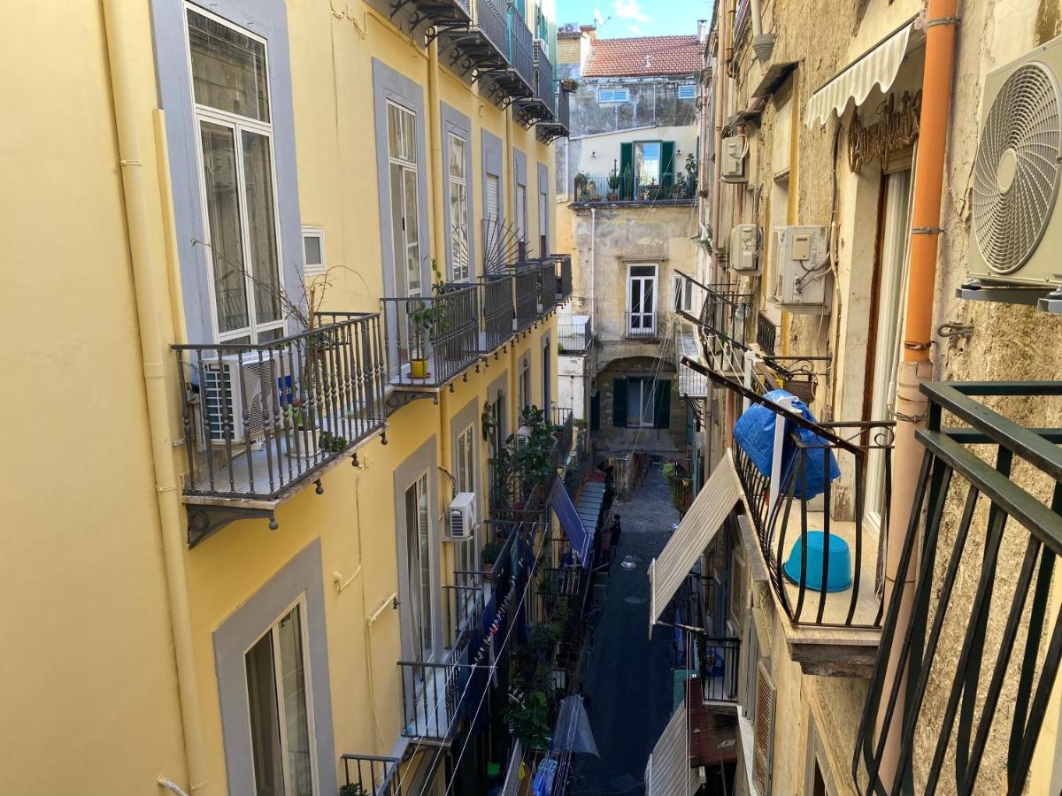 Апартаменти Casa Gioia, Tra Palazzo Reale,Lungomare E Monte Echia Неаполь Екстер'єр фото
